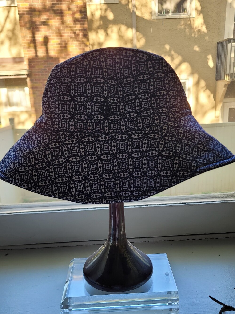 Coolibar Reversible Sun Hat Blue White Stripe UPF 50+ Wide Brim Adjustable Hat